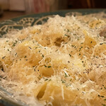 ナナイロパスタ - 【参考】前回限定「3種のチーズクリームパスタ 1,280円＋大盛り 250円」。