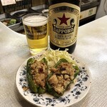 溝畑酒店 - 赤星大瓶480円とピーマン肉詰め380円