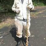 山の仙人 淳  - 天然の山芋(自然薯)2021年度最長品。顔出し許可得ています。