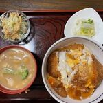 沙羅 - カツ丼　600円