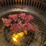 Gokuraku Yakiniku Gurubito Ruzu - 