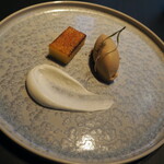 TOKi - さつまいものキャラメリゼ 黒ビールと奈良の蜂蜜のエラード