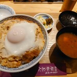 銀座 梅林 - スペシャルカツ丼
