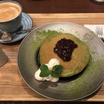 逸京茶寮 - 抹茶のパンケーキとホットカフェラテ