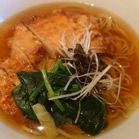 四川豆花飯荘 東京店 - 麻辣パイコー麺