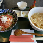 Kaisen Don - マグロ漬け丼＋うどん（小）