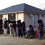 俺のラーメン あっぱれ屋 - 私が帰る時でも店頭は、長蛇の列が…(・。・;