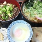 きまい - 2012.12.21　和牛焼肉スタミナ丼セット（自家製麺の讃岐うどん付き）800円