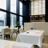 ベージュ アラン・デュカス 東京 - 