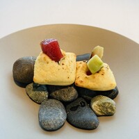 ベージュ アラン・デュカス 東京 - 