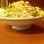 丸元ラーメン - 丼の美　と盛具合。