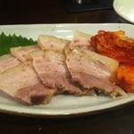 韓式居酒屋 アッパ - 蒸し豚