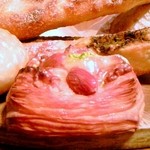 木の実のデニッシュ