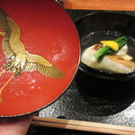 草庵 鍋島 - 蓋裏の鶴が美しい