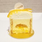 パティスリー・パリセヴェイユ - ロアジス（カット）