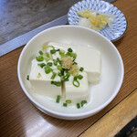 伏見 - 定食には　冷奴か湯豆腐が選べます