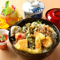 ８種の野菜天丼
