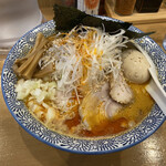 中華そば 笑歩 - 特製ごまの辛いそば¥1,200＋大盛¥120。この¥120をセーブする予定だったのだが、魅力に屈した。