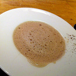 祇園おくむら - 堀川ごぼうのスープ　カカオパウダーをふりかけて