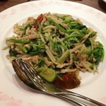 セリと豚ロースの炒めもの