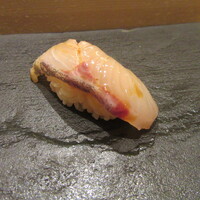 まんてん鮨 日比谷オクロジ店 - 「かんぱち」