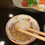 山玄茶 - すり胡麻とポン酢、騙されたと思って食べてみて、と大将。