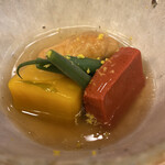 山玄茶 - パカッ。蟹の飛竜頭、南瓜、織田信長が愛した赤いこんにゃく！