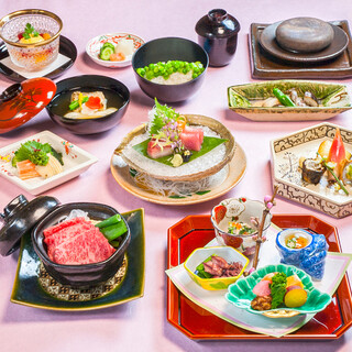 吉兆の流れをくむ究極のおもてなしで本格懐石を提供いたします。