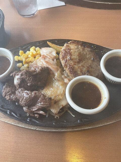 けん 盛岡店 - 岩手飯岡（ハンバーグ）の写真