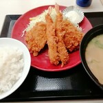 Katsuya - ヒレエビメンチ定食＋豚汁(大)　913円
