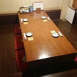 Robatayaki Udatsu - テーブル席