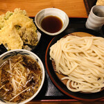 Kyubei Ya - ♪冬限定の肉つけ汁うどん のどぐろ天定食の大盛り￥1089