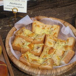 パティスリー＆ブーランジェリー ラ・パルム・ドール - 