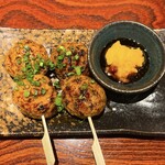 Katsuo No Warayaki Kumakatsuo - 鶏つくの串のわら焼き×2本