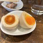 創作麺工房 鳴龍 - 味付玉子　100円