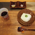 中華蕎麦 沙羅善 - 葡萄ジュース + 手作り朧豆腐