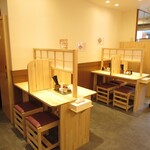 大阪塩系らーめん 塩子ちゃん - テーブル席