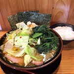 横浜家系ラーメン 伯耆家 - 