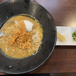 Spring Revolution Restaurant - パクチーのせる前