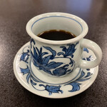 割烹御宿 みよや - 苦味の強めなおいしいコーヒー。地元で焙煎している方に分けてもらっているそうです。
