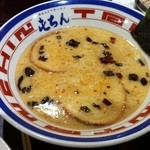 屯ちん - つけ麺　チャーシューが2枚入ってます！