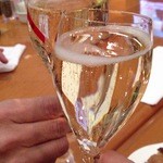デセナーレ - シャンパンのグラス1600円