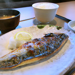 Yayoi Ken - サバの塩焼き定食