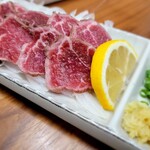 かぶさ食堂 - 牛タタキ(美崎牛)