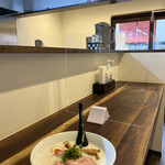 ラーメン家 煌 - きれいな店内