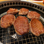 肉匠堀越 - 