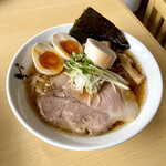 麺屋 しん蔵 - 田舎の醤油 750円 手揉み平ちぢれ麺 50円 味玉 100円