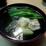 栄寿司 - 平目のアラ汁