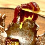 柚木元 - ③お造り～鹿の心臓のユッケ、鶉の卵黄を混ぜて頂く。これまたエスキモーのようなチャレンジングなお料理。