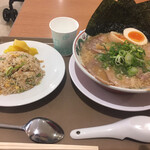 ラーメン 魁力屋 - 